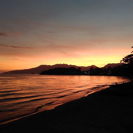 Mango'S Beachfront Resort Olongapo City Exteriör bild