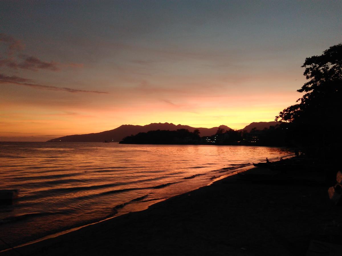 Mango'S Beachfront Resort Olongapo City Exteriör bild