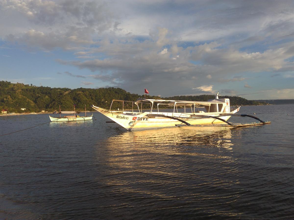 Mango'S Beachfront Resort Olongapo City Exteriör bild